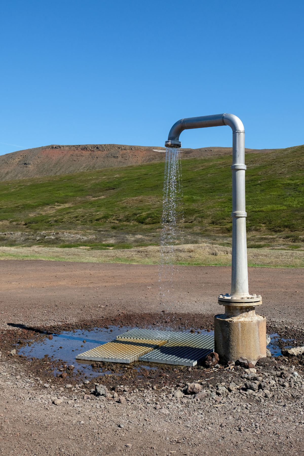 Perpetual Shower in het Krafla vulkaangebied in Ijsland langs de Diamond Circle
