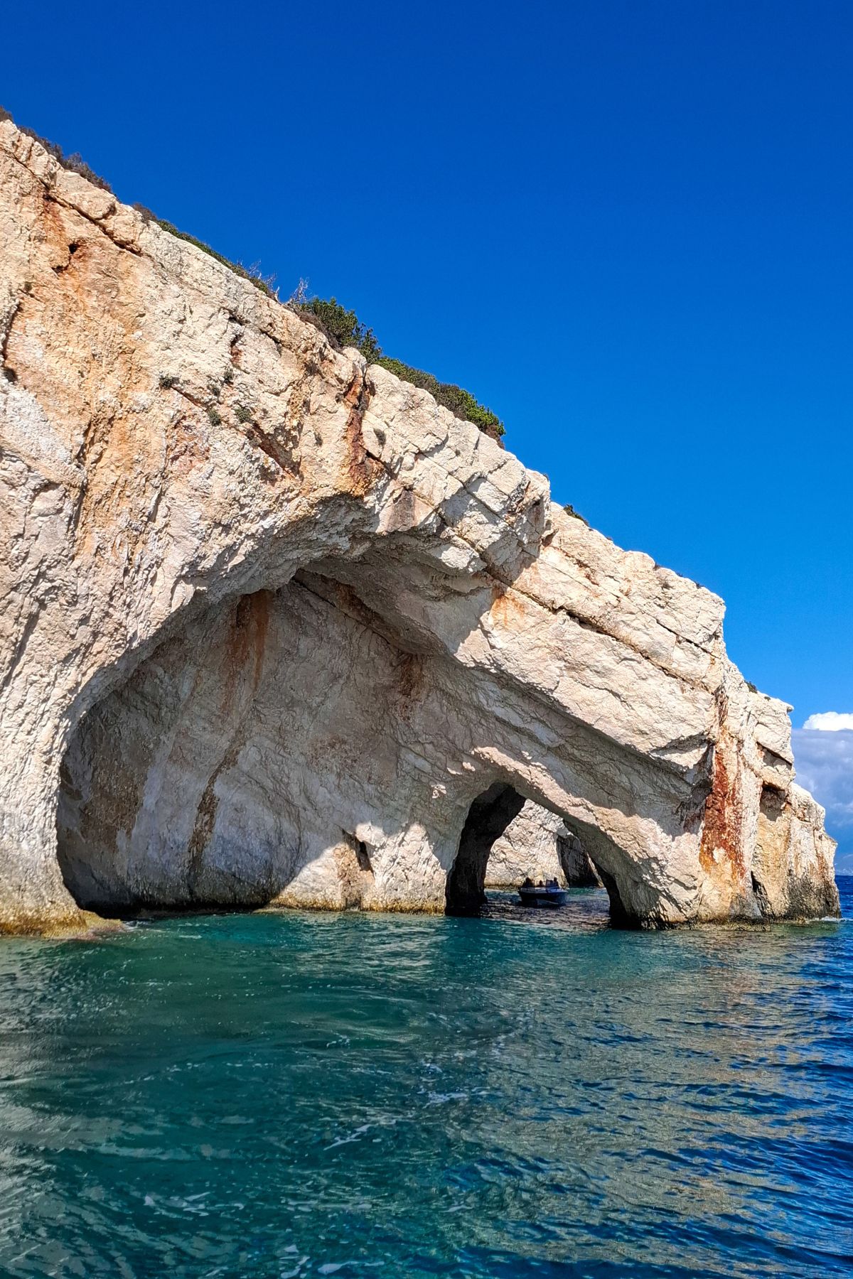 Blauwe Grotten boottocht op Zakynthos in Griekenland