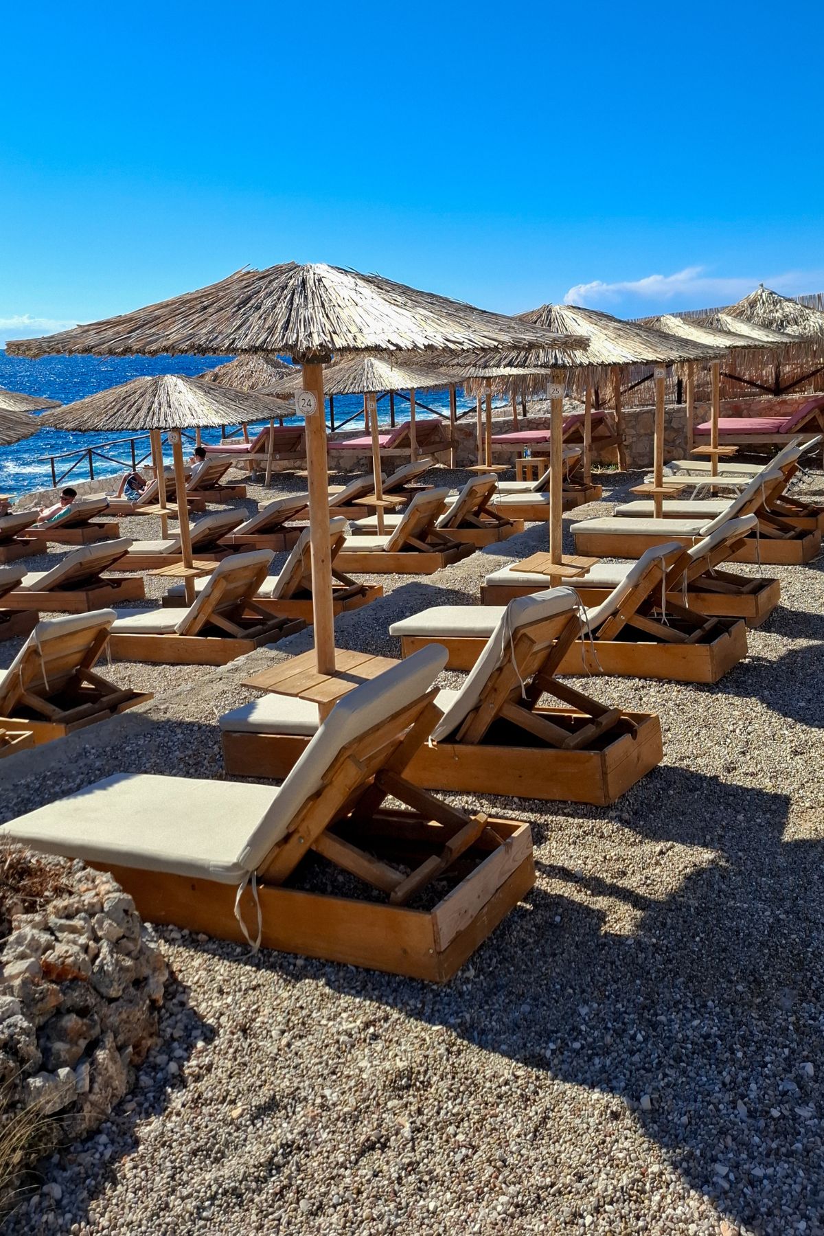 Beach bar in Porto Roxa Beach