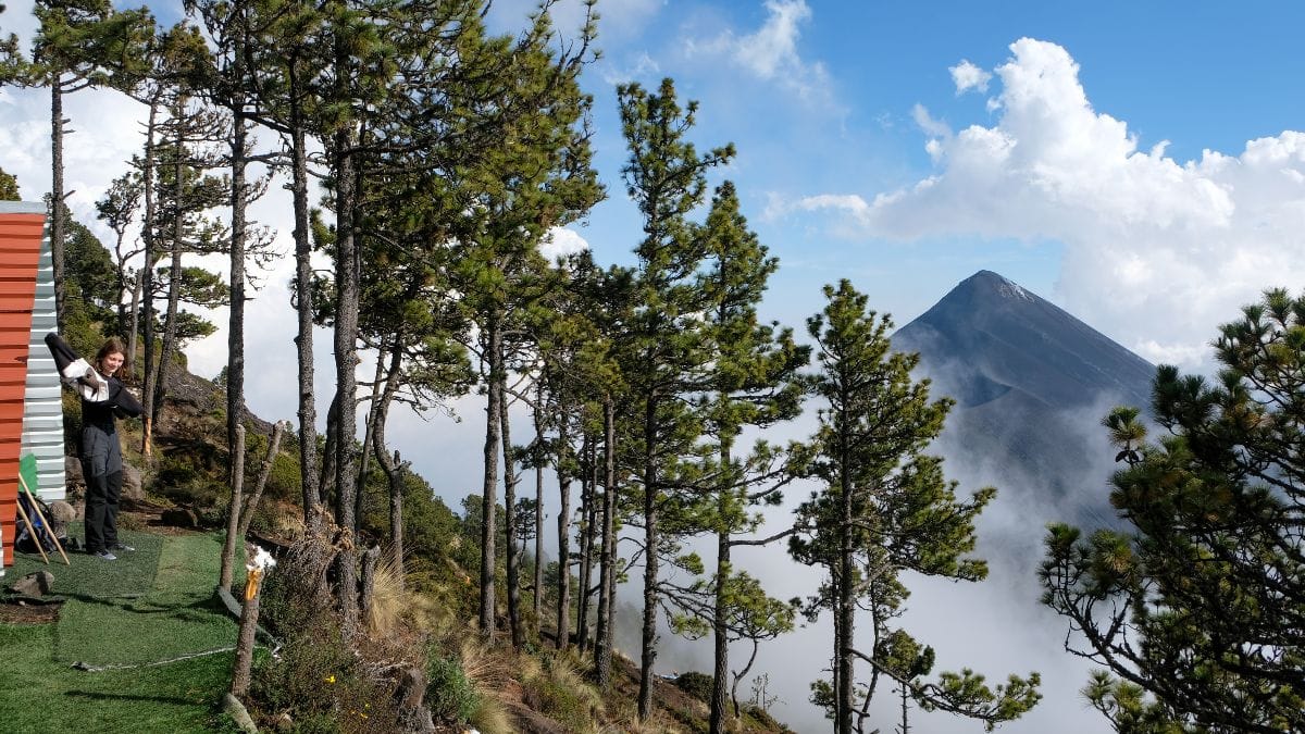 AKT Tours basecamp Acatenango vulkaan